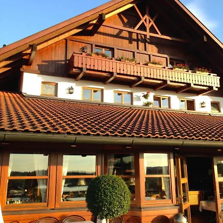 & Landgasthof Osterseen Iffeldorf